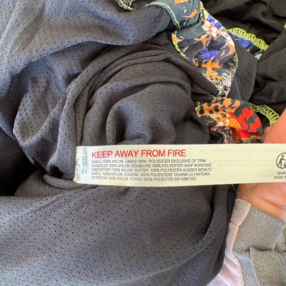 New Free People Movement Happy Camper Pullover Nylon Jacket Floral Print XS - Picture 8 of 11